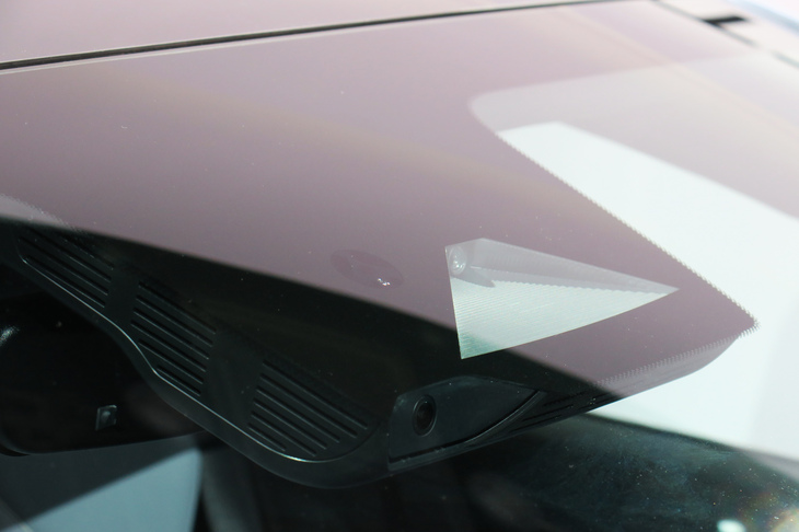 BYDシール（予防安全・運転支援システムのカメラ）