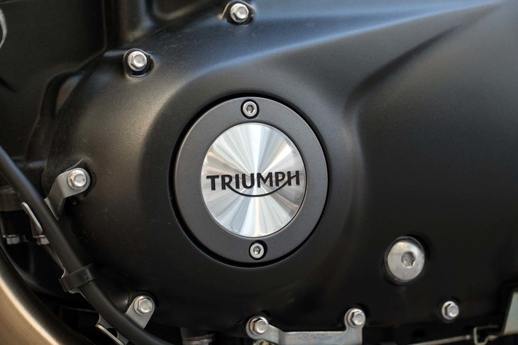 エンジンのクランクシャフトもより軽量なものに変更。アクセルレスポンスの向上と高回転化が図られている。