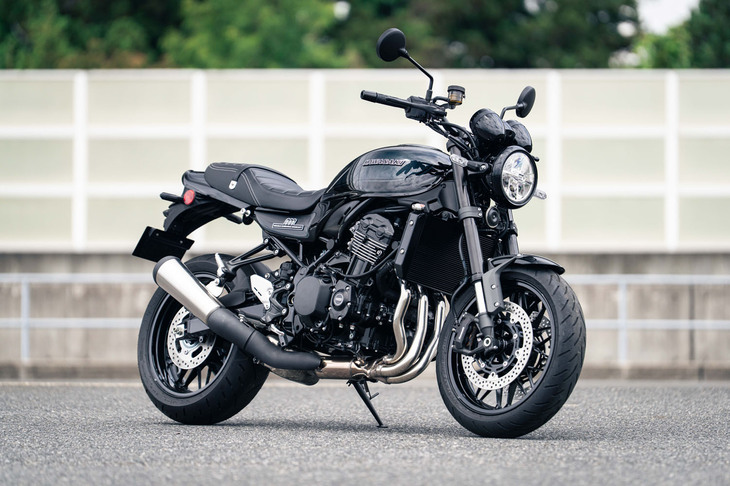 カワサキZ900RSブラックボールエディション