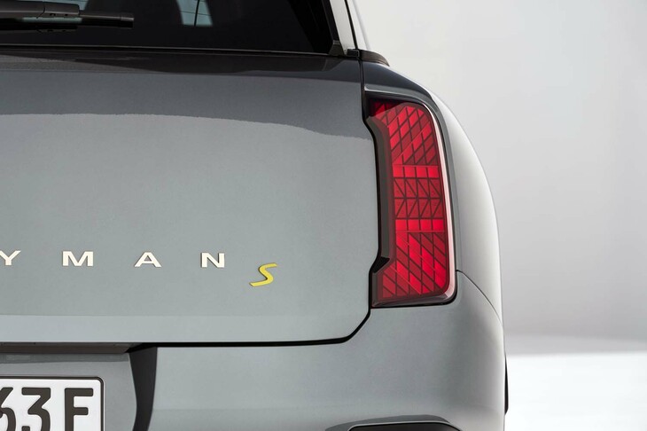 MINIカントリーマン（リアコンビランプ）