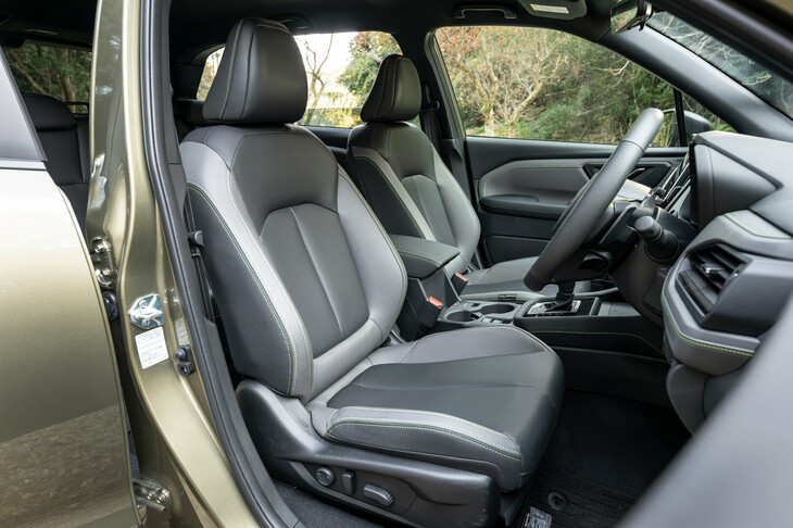 はっ水ポリウレタンと合成皮革のコンビシート。