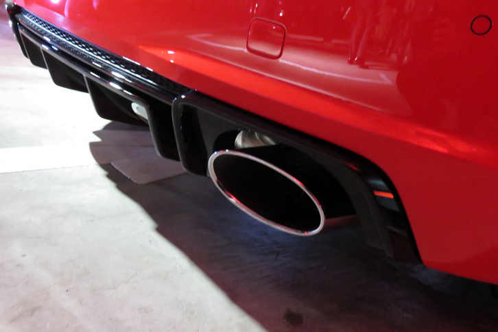 アウディTT RSクーペ（マフラー）