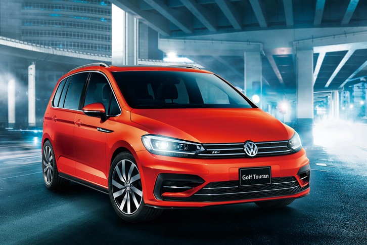 「フォルクスワーゲン・ゴルフトゥーランTSI Rライン」