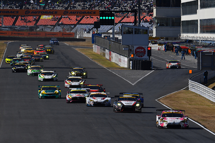 GT300クラスは、予選で10位以下だったブリヂストンユーザーが一転、決勝では上位に食い込んだ。