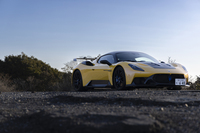 「マセラティGT2ストラダーレ」はミドシップスポーツカー「MC20（現MCプーラ）」をもとにつくられたレーシングカー「GT2」のロードゴーイングバージョン。こうして文字にすると少々複雑だ。