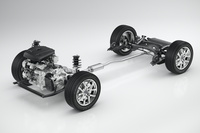 車両骨格は、ボルボがC・Dセグメント車用に開発した、「CMAプラットフォーム」（写真）をベースとしたものだ。