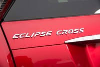 4WD車のみがラインナップされるディーゼルモデルの価格は306万1800円～342万4680円。ガソリンの4WD車よりも約30万円高いが、ディーゼルの場合は自動車取得税と自動車重量税が免税となる（2019年7月現在）。