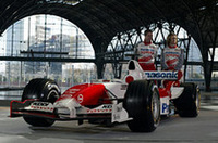 トヨタF1、2005年型マシン「TF105」発表の画像