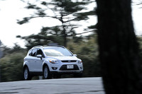 フォード・クーガ／レクサスCT200h／MINIクロスオーバー（後編）【試乗記】の画像