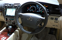 「セルシオ」から「LS」へ、レクサスの真打「LS460」デビュー、770.0万円からの画像