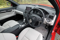 メルセデス・ベンツ C300アバンギャルドS(FR/7AT)【ブリーフテスト】の画像