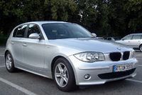 BMW1シリーズのMTモデルは、すべてアイドリングストップ付きに。写真はマイナーチェンジ前の「118i」。