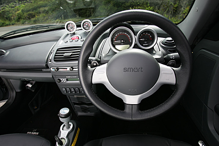 スマート・ロードスターBRABUS（2ペダル6MT）【試乗記】 中古 