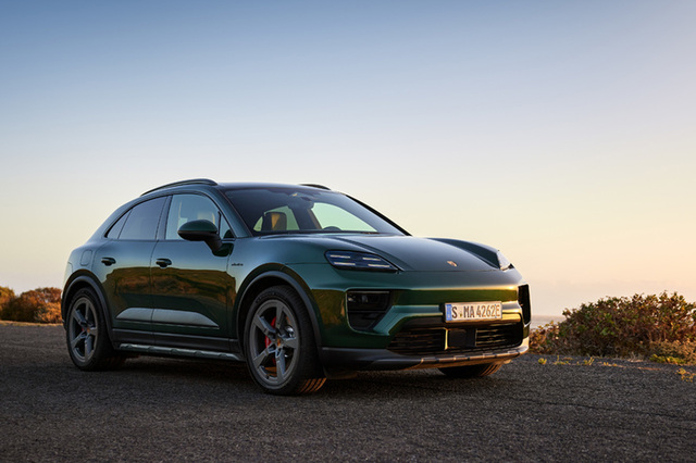 レンタカー　ポルシェ　マカン　SUV　右ハンドル　サンルーフ付 ポルシェ マカン | 高級車・外車（輸入車）のレンタカーならタステック