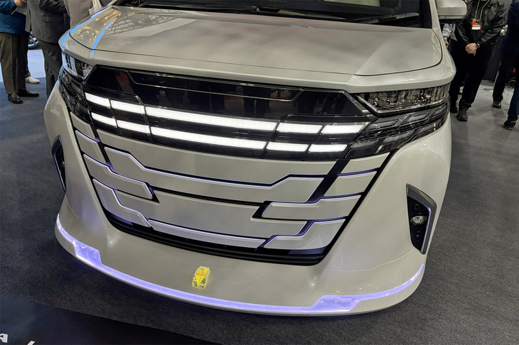 トヨタ・アルファード モデリスタコンセプト