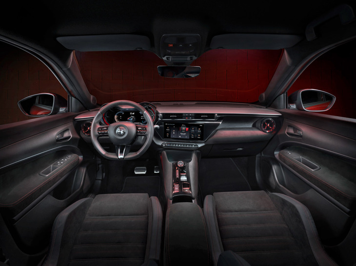 アルファ・ロメオ・ミラノ（インストゥルメントパネルまわり）