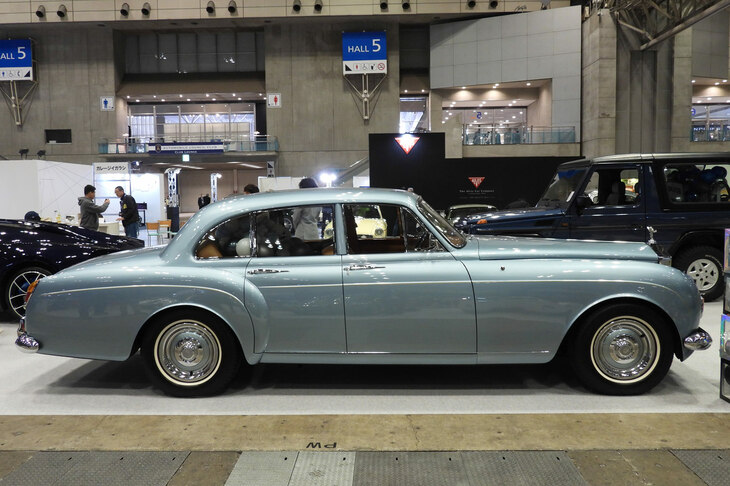 ロールス・ロイス・シルバークラウドIIIフライングスパー バイ マリナー パークウォード（1966年／STRAD＆Co.）