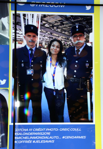 往年の警察車両を展示する「警察保存友の会」のメンバー（後述）。彼らは知る人ぞ知る人気者で、あのミシュランのブースにも写真が掲示されていた。