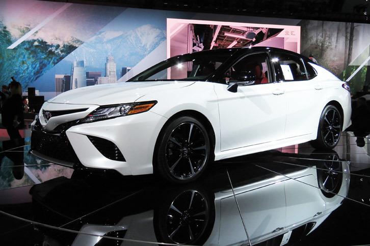 トヨタ・カムリ