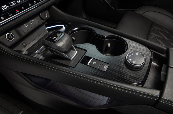 日産ローグ（センターコンソール）