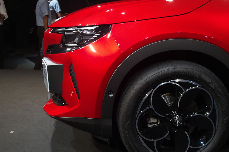 アルファ・ロメオ・ジュニア（フロントマスク）