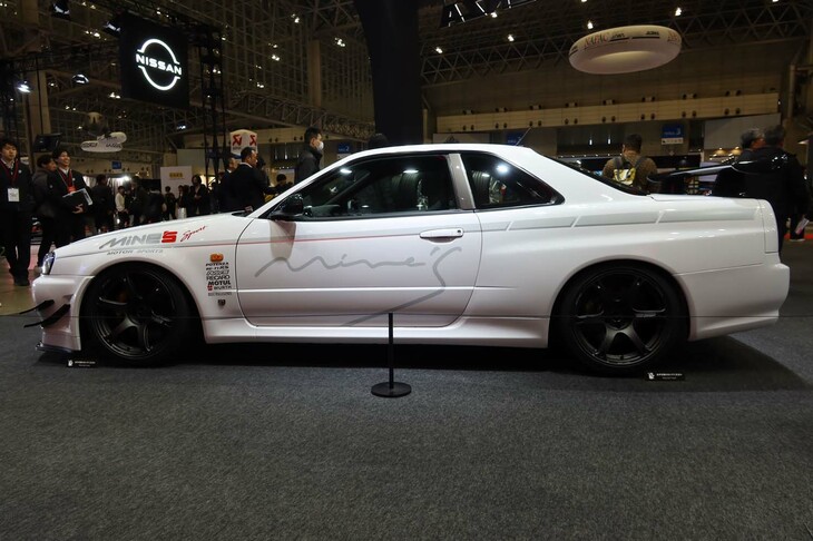 日産スカイラインGT-R（BNR34型）