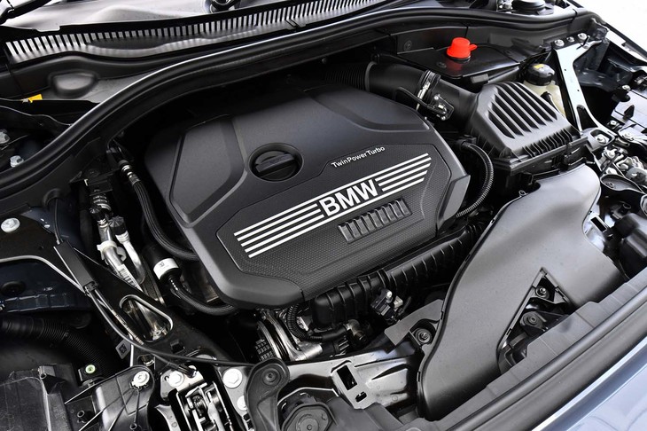 フロントに横置きされる1.5リッター直3ターボエンジン。1480rpmという低回転域から220N・mの最大トルクを発生させる。