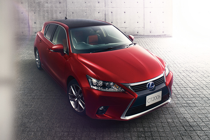 「レクサスCT200h“Cool Touring Style”」（写真のボディーカラーはブラックルーフ＆レッドマイカクリスタルシャイン）