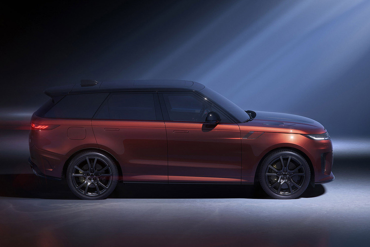 レンジローバー・スポーツ」の2025年モデル受注開始 V8エンジンの新