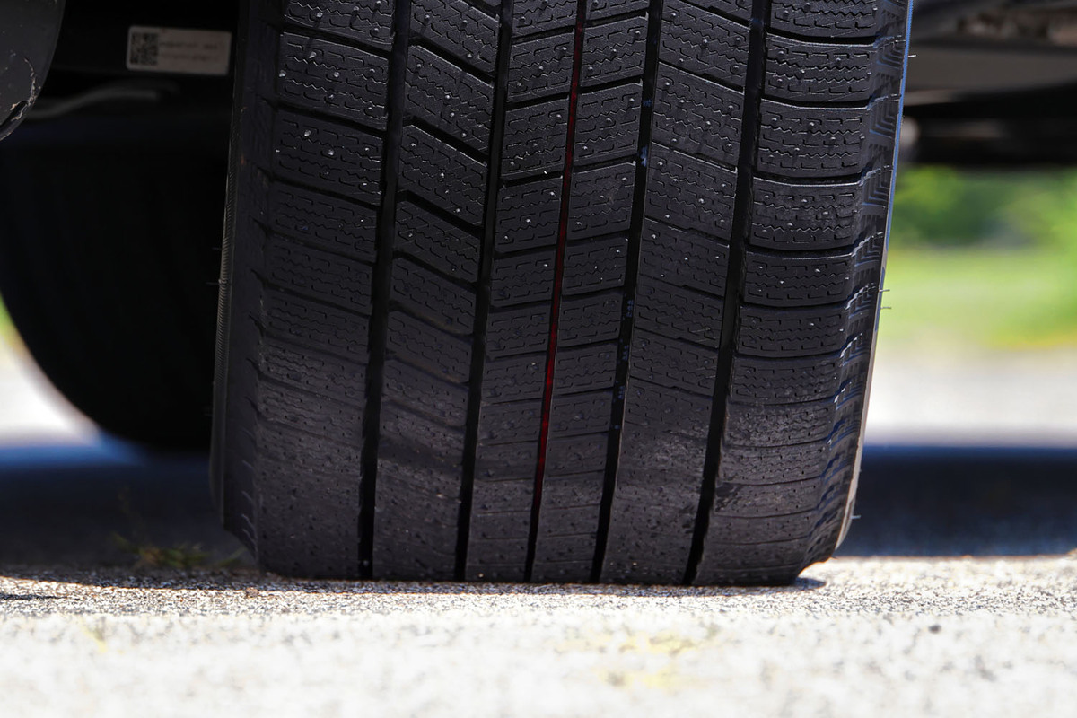 安心・安全”をより長く 2人のプロが「ブリヂストン・ブリザックWZ-1