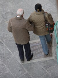 住み込みの家政婦は、高齢化が進むイタリアにはなくてはならない存在である。