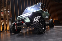 水素エンジンを搭載する「レクサスROVコンセプト」。ヤマハの「YXZ1000R」をベースに開発された小型のバギーだ。