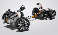 「プリウス」（PHEV）に採用される新開発の「2.0Lプラグインハイブリッドシステム」。