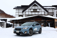 八甲田の主峰大岳の西麓に位置する酸ヶ湯温泉に立ち寄る。豊富な湯量を誇る酸性硫黄泉で、名物は「千人風呂」。