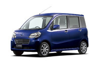 スバル、軽乗用車「ルクラ」の仕様を変更