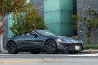 2021年のwebCGで最初の試乗記は「アストンマーティン・ヴァンテージ ロードスター」だった。