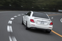 「メルセデスAMG E63 S 4MATIC＋」の駆動方式は4WD。前後のトルク配分は、状況に応じて50：50から0：100の範囲で変化する。