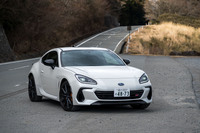 スバルBRZ STI Sport