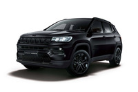 こちらのボディーカラーは「ブリリアントブラッククリスタル」。