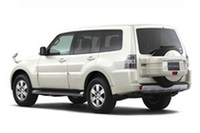 【写真上下】パジェロ ロング「エクシードプレミアムエディション」