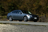 （写真＝佐藤俊幸）