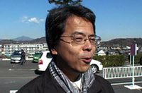 
	【写真上】シボレー「オプトラ」
	【写真下】スズキ株式会社 笠井 公人氏
	 