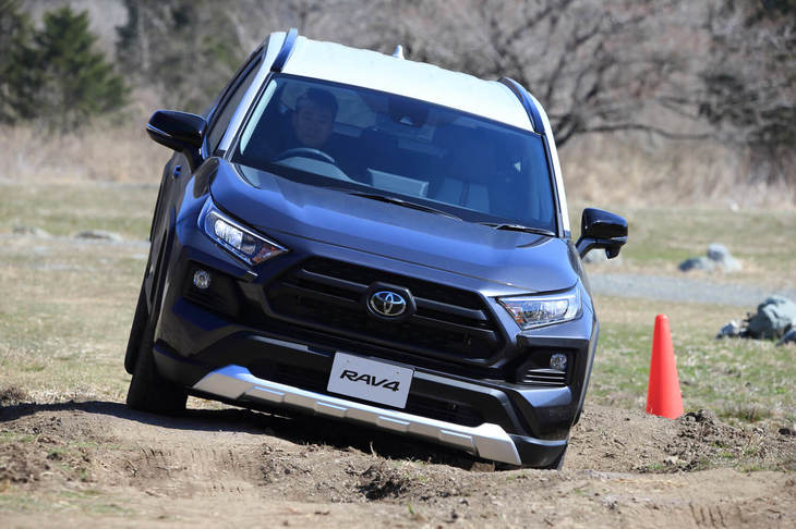 トヨタRAV4アドベンチャー