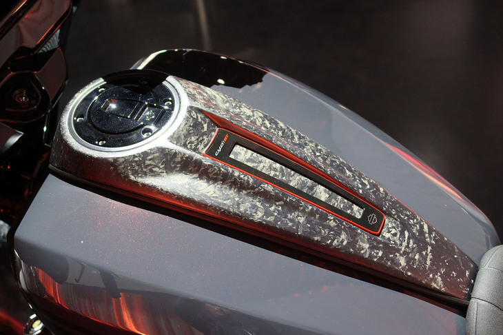 ハーレーダビッドソンCVOストリートグライドST