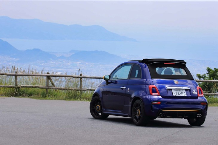 アバルト595Cピスタ