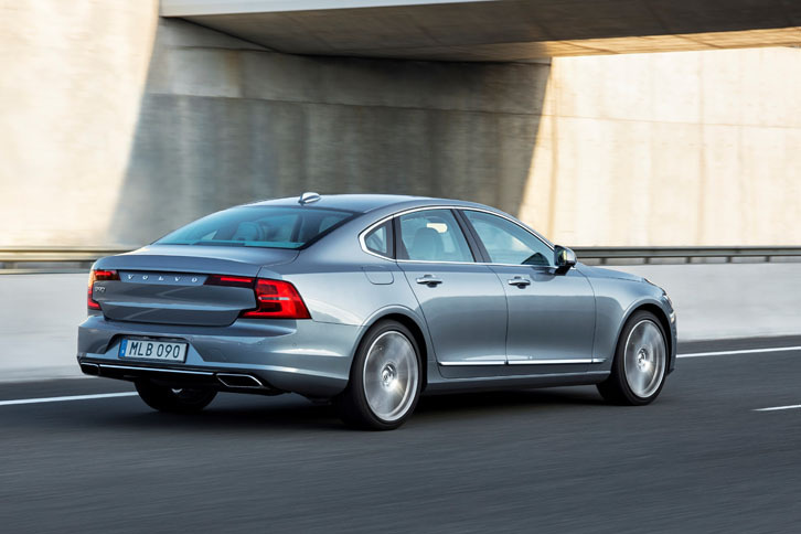 「S90 T6 AWD」の走りは、「XC90」と比較して静かなのが印象的だった。