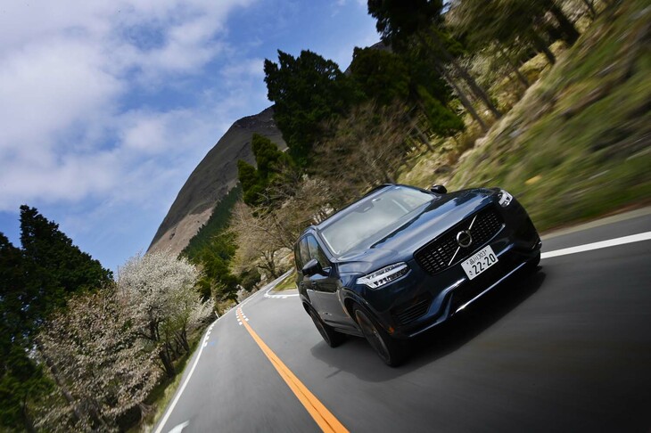 ボルボXC90リチャージ アルティメットT8 AWDプラグインハイブリッド