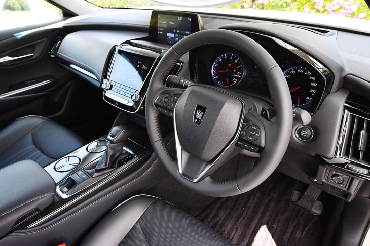 「Simple & Emotion（シンプル アンド エモーション）」をテーマにデザインされたインテリア。写真は「RSアドバンス」グレードのもの。