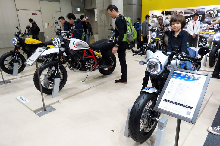 東京モーターサイクルショー2019の会場より、ドゥカティの展示ブースの様子。