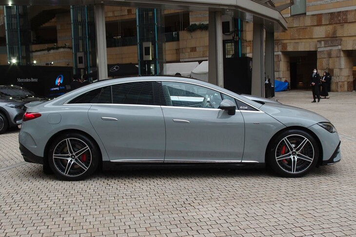 メルセデスAMG EQE53 4MATIC＋